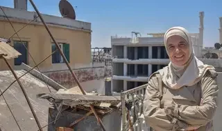 Syrie : une survivante du séisme a reconstruit sa vie, petit à…